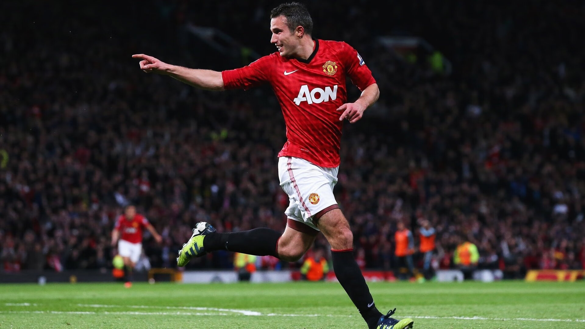 全国田径锦标赛跳远项目激烈角逐 新星闪耀创赛季最佳成绩