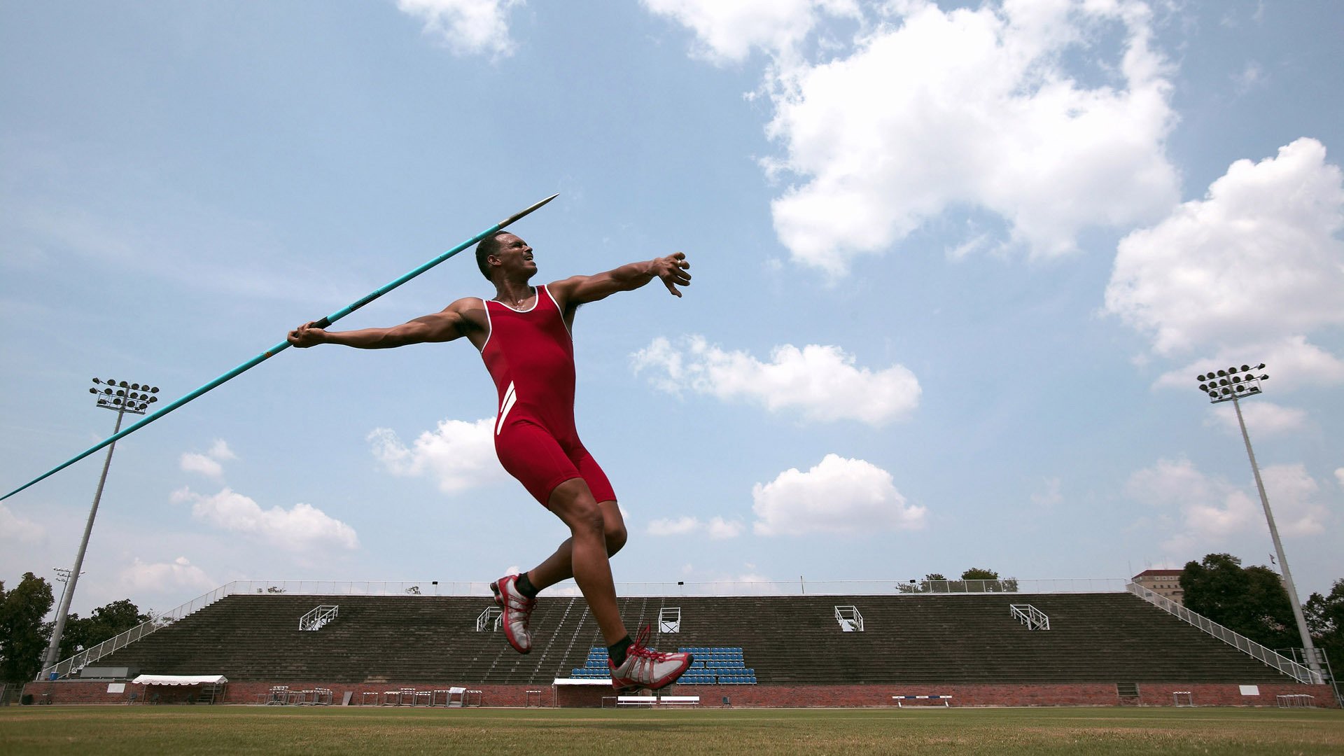 体育教育助力青少年全面发展,校园运动热潮再升级